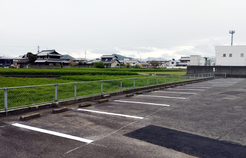 病院駐車場の白線の引き直し・アスファルト舗装工事